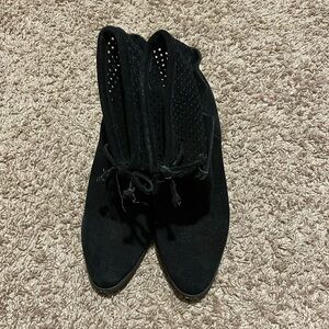 #317 Crown Vintage Ankle Boots Booties Size 9.5